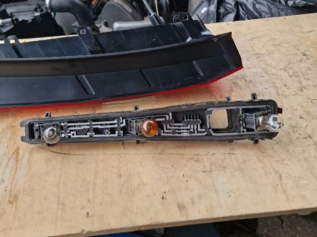 bontott FORD FUSION Bal Hátsó Lámpa