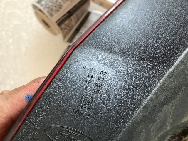 bontott FORD FUSION Bal Hátsó Lámpa