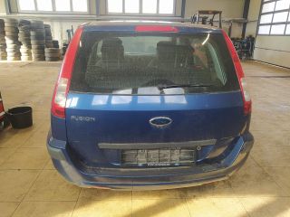 bontott FORD FUSION Bal hátsó Oldal Lökhárító Tartó (Műanyag)