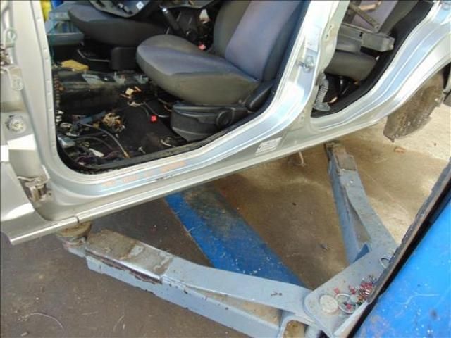 bontott FORD FUSION Bal Küszöb