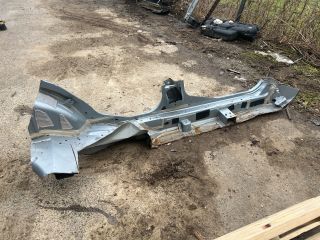 bontott FORD FUSION Bal Küszöb