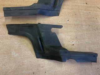 bontott FORD FUSION Bal Levélrács Záróvég