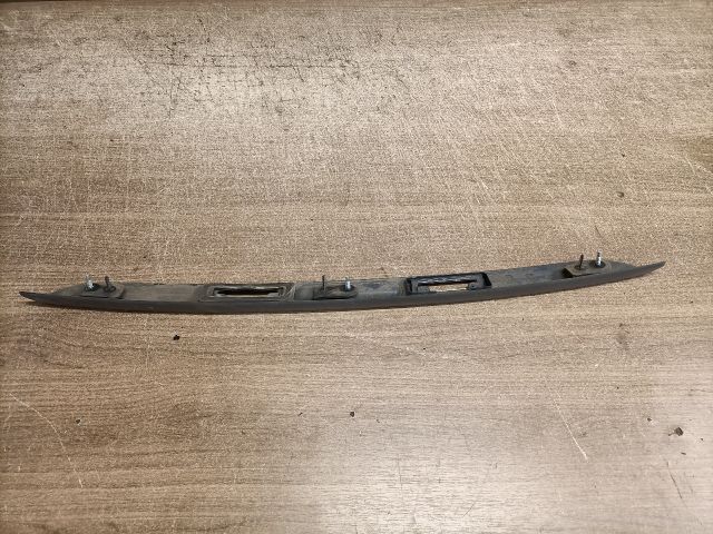 bontott FORD FUSION Csomagtérajtó Díszléc