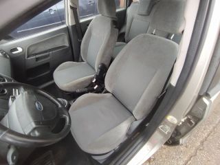 bontott FORD FUSION Csomagtérajtó Gumikéder