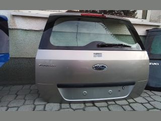 bontott FORD FUSION Csomagtérajtó (Részeivel)