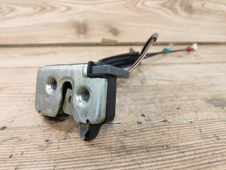 bontott FORD FUSION Csomagtérajtó Zárszerkezet