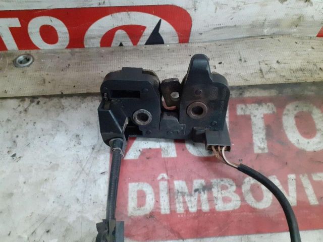 bontott FORD FUSION Csomagtérajtó Zárszerkezet