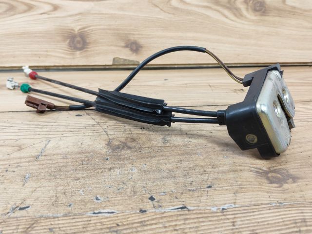 bontott FORD FUSION Csomagtérajtó Zárszerkezet