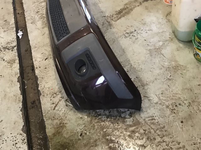 bontott FORD FUSION Első Lökhárító (Részeivel)