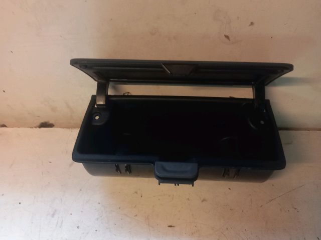 bontott FORD FUSION Első Tároló Rekesz