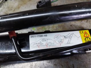 bontott FORD FUSION Emelő