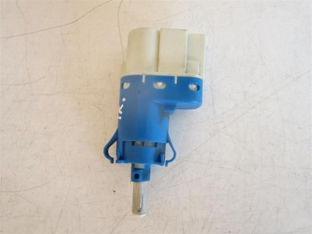 bontott FORD FUSION Fék Pedál Kapcsoló