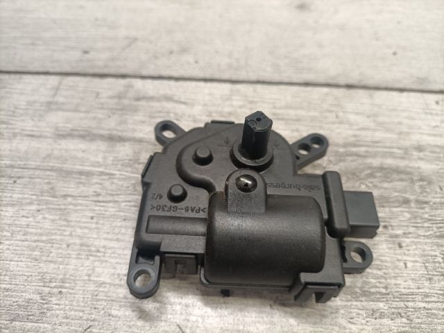 bontott FORD FUSION Fűtés Állító Motor