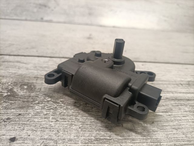 bontott FORD FUSION Fűtés Állító Motor