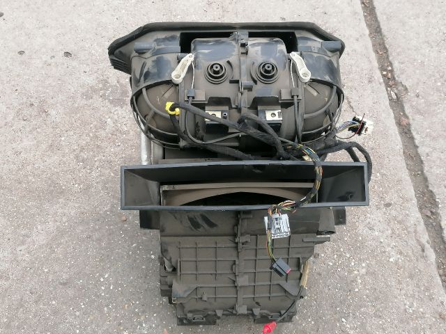 bontott FORD FUSION Fűtés Box