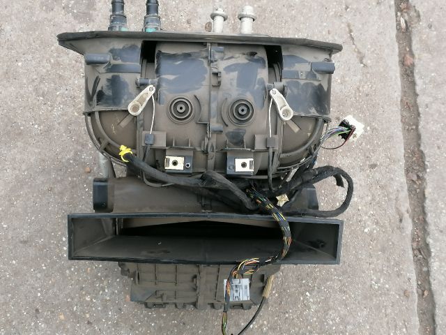 bontott FORD FUSION Fűtés Box