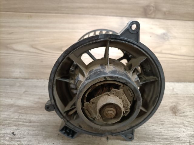 bontott FORD FUSION Fűtőmotor (Klímás)