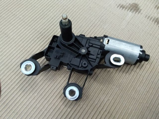 bontott FORD FUSION Hátsó Ablaktörlő Motor