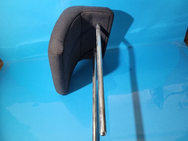 bontott FORD FUSION Hátsó Fejtámla