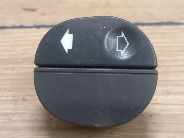 bontott FORD FUSION Jobb első Ablakemelő Kapcsoló