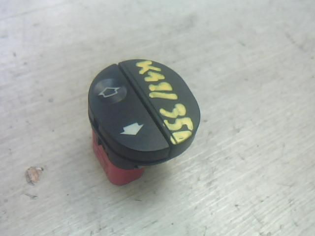 bontott FORD FUSION Jobb első Ablakemelő Kapcsoló