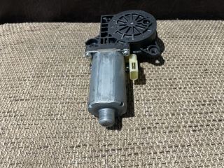 bontott FORD FUSION Jobb első Ablakemelő Motor