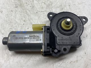 bontott FORD FUSION Jobb első Ablakemelő Motor