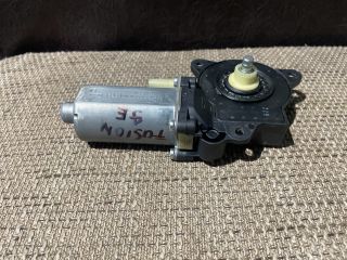 bontott FORD FUSION Jobb első Ablakemelő Motor