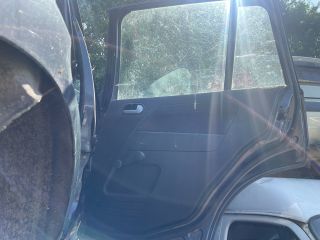 bontott FORD FUSION Jobb első Ajtó (Üres lemez)