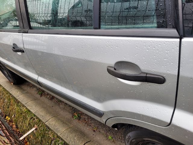 bontott FORD FUSION Jobb első Ajtó (Üres lemez)