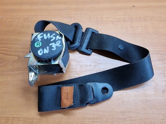 bontott FORD FUSION Jobb első Biztonsági Öv