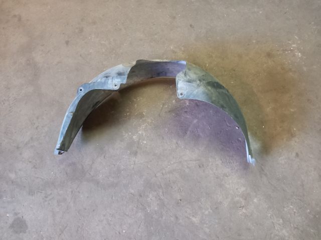 bontott FORD FUSION Jobb első Első Dobbetét (Kerékjárati, Műanyag)