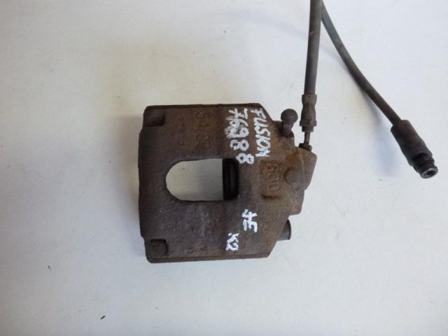 bontott FORD FUSION Jobb első Féknyereg Munkahengerrel