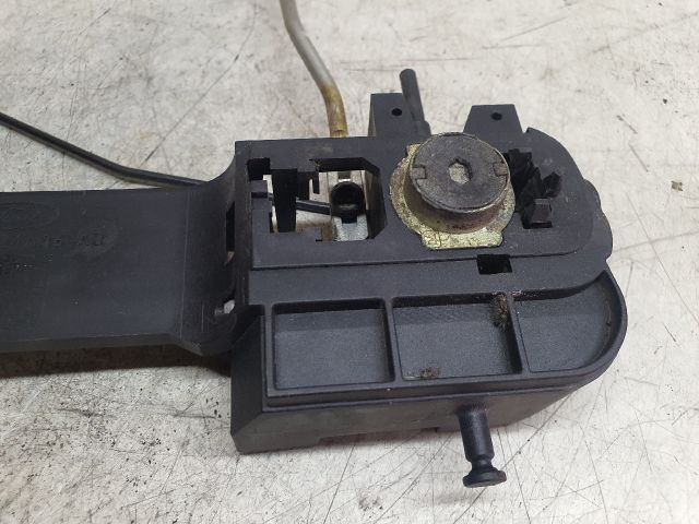 bontott FORD FUSION Jobb első Külső Kilincsfészek