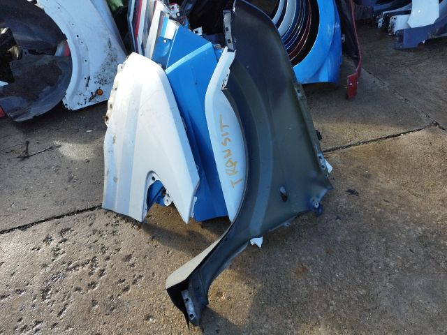 bontott FORD FUSION Jobb első Sárvédő