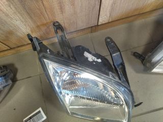 bontott FORD FUSION Jobb Fényszóró