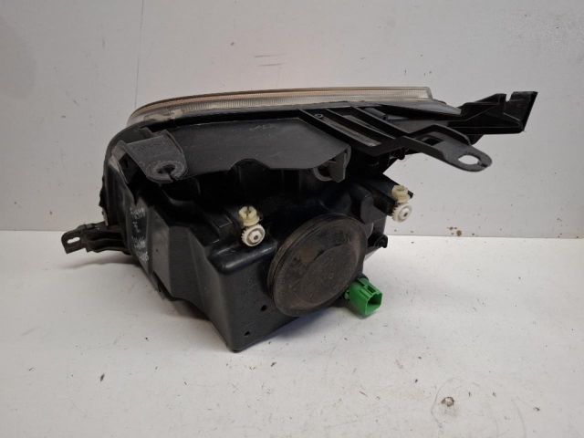 bontott FORD FUSION Jobb Fényszóró