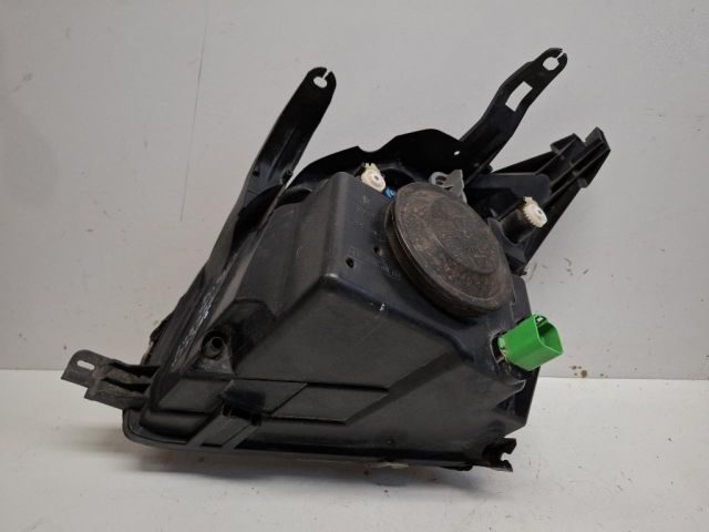 bontott FORD FUSION Jobb Fényszóró