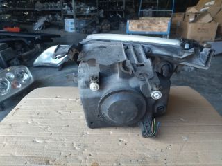 bontott FORD FUSION Jobb Fényszóró