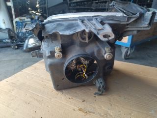 bontott FORD FUSION Jobb Fényszóró