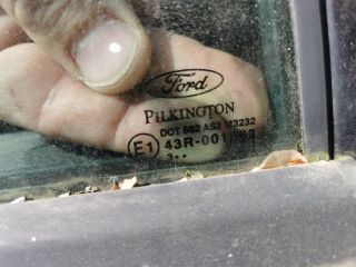 bontott FORD FUSION Jobb hátsó Ajtó (Részeivel)