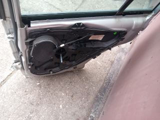 bontott FORD FUSION Jobb hátsó Ajtó (Üres lemez)