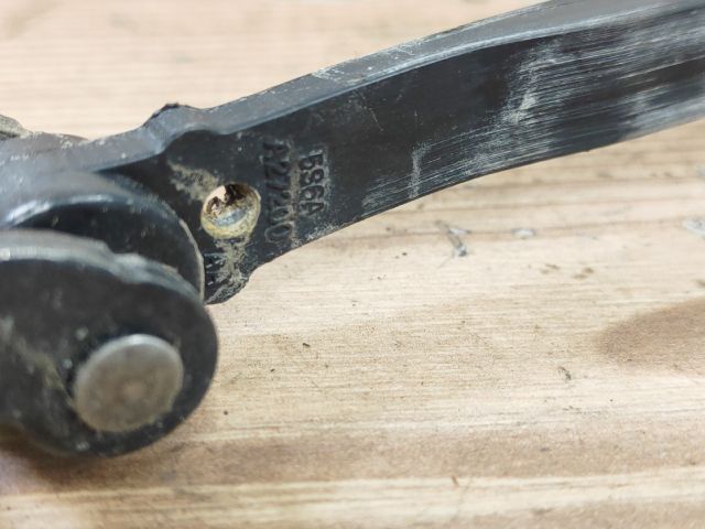 bontott FORD FUSION Jobb hátsó Ajtóhatároló