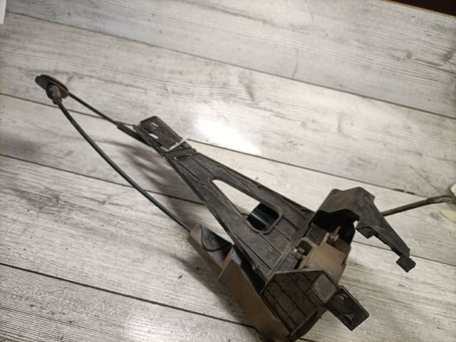 bontott FORD FUSION Jobb hátsó Ajtózár