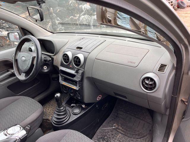 bontott FORD FUSION Jobb hátsó Ajtózár