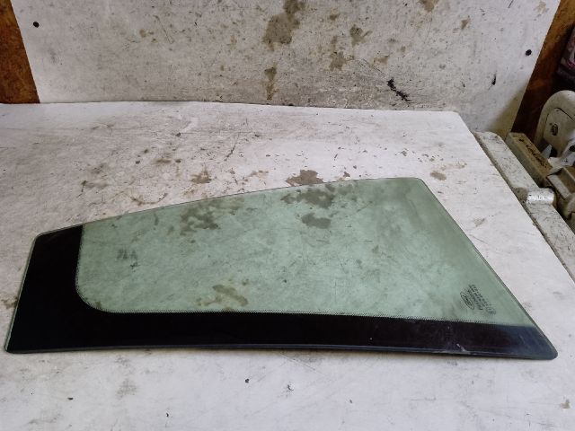 bontott FORD FUSION Jobb hátsó Fixüveg (Ajtóban)