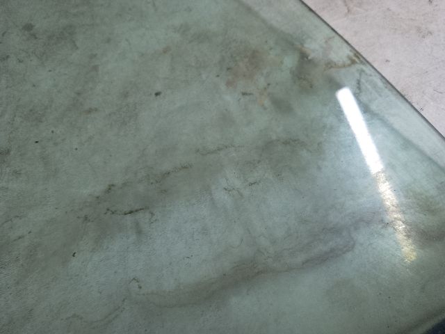 bontott FORD FUSION Jobb hátsó Fixüveg (Ajtóban)