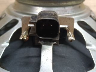 bontott FORD FUSION Jobb hátsó Hangszóró