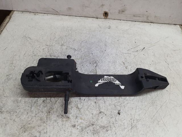 bontott FORD FUSION Jobb hátsó Külső Kilincsfészek