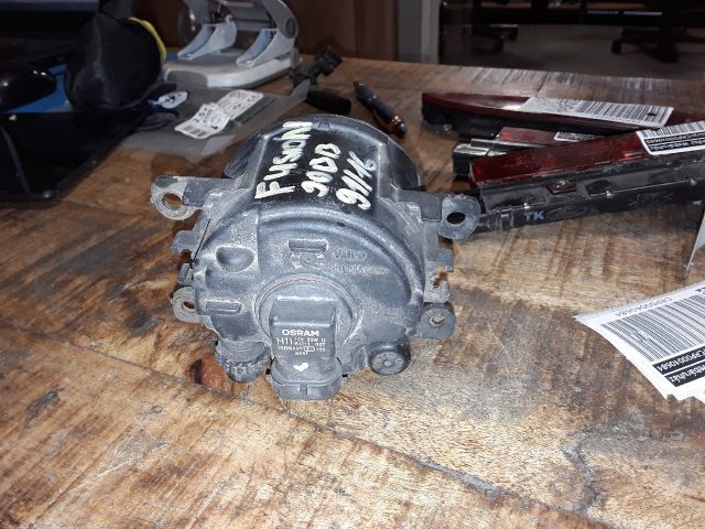 bontott FORD FUSION Jobb Ködfényszóró